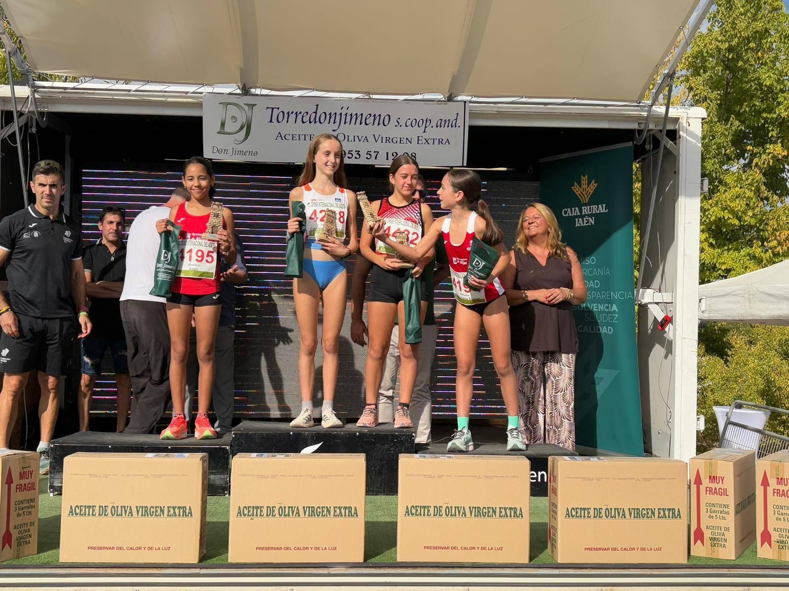 En imágenes: fiesta del atletismo en el XL Cross Internacional del Aceite en Torredonjimeno