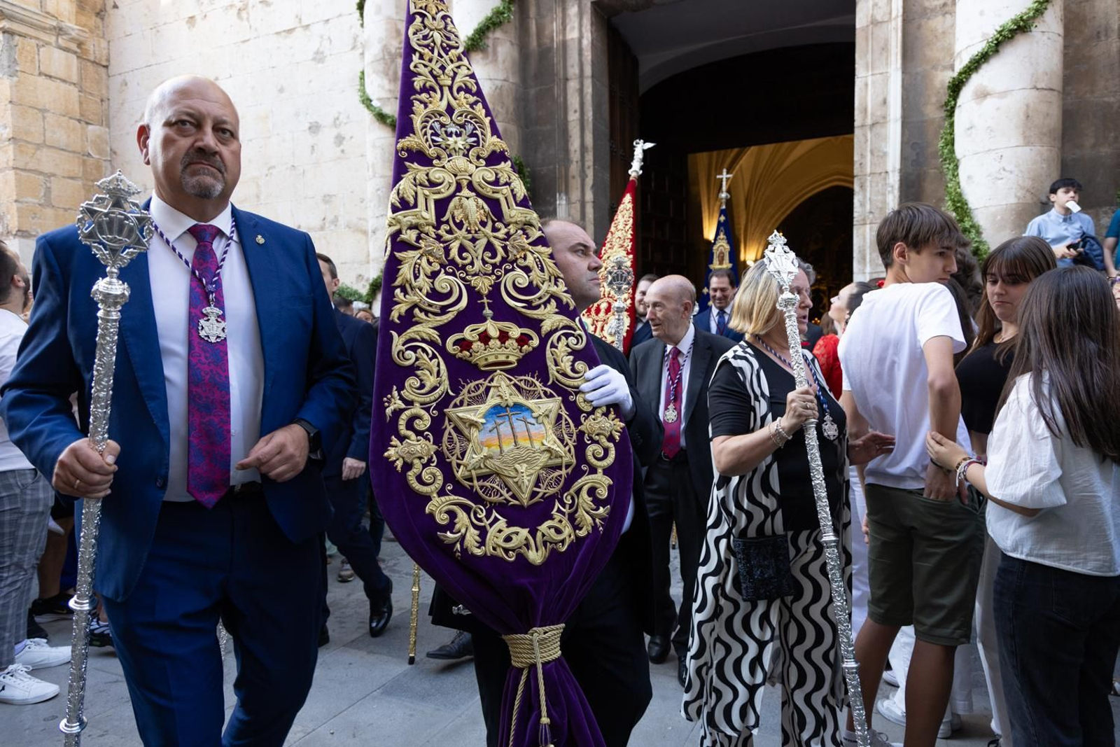 Así ha procesionado la Virgen de la Capilla por Jaén en su día grande.
