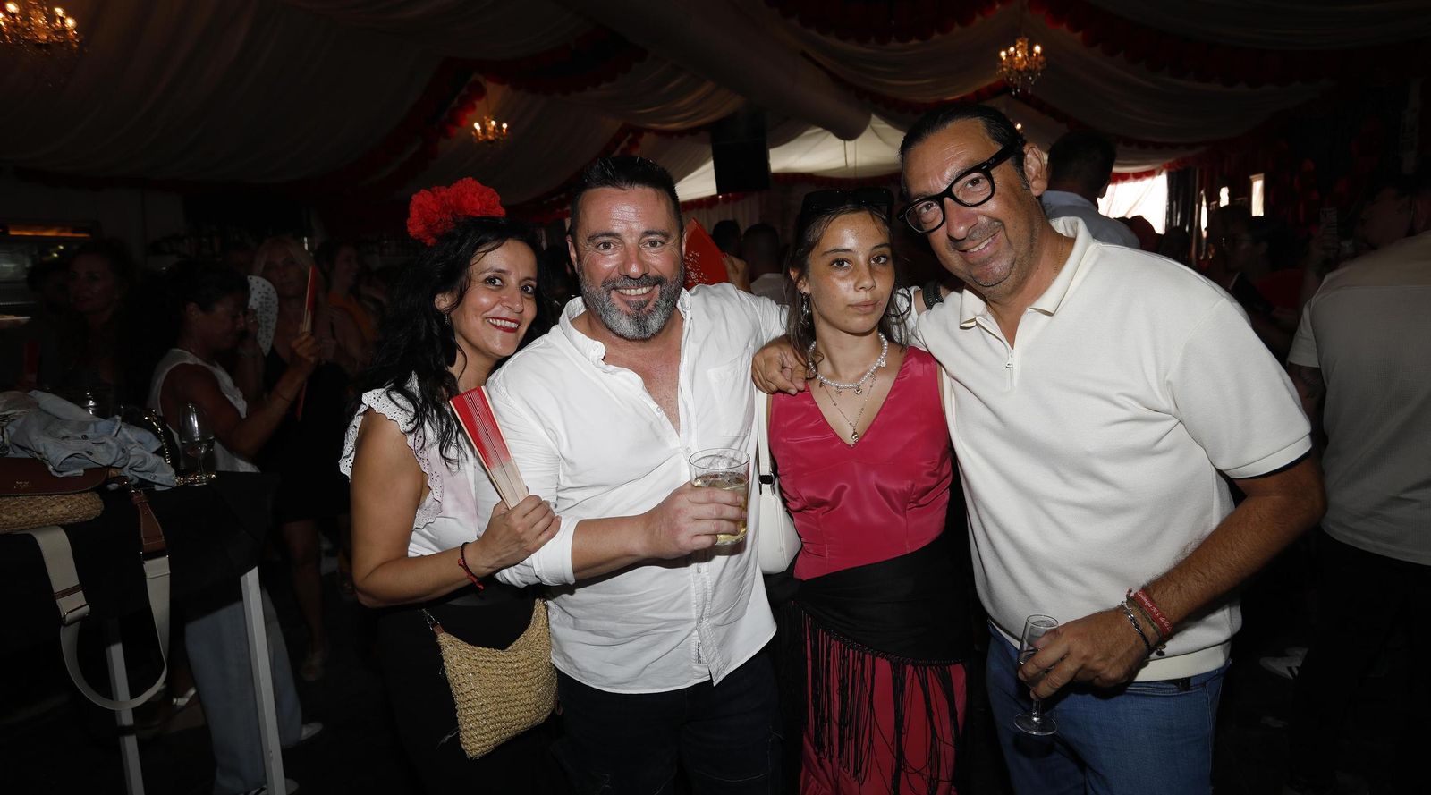 Búscate en las fotos del Día de la Mujer en la Feria de Tarifa