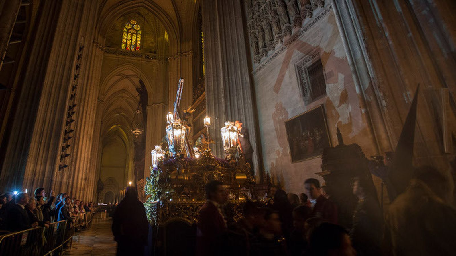 El Silencio, por la Catedral de Sevilla