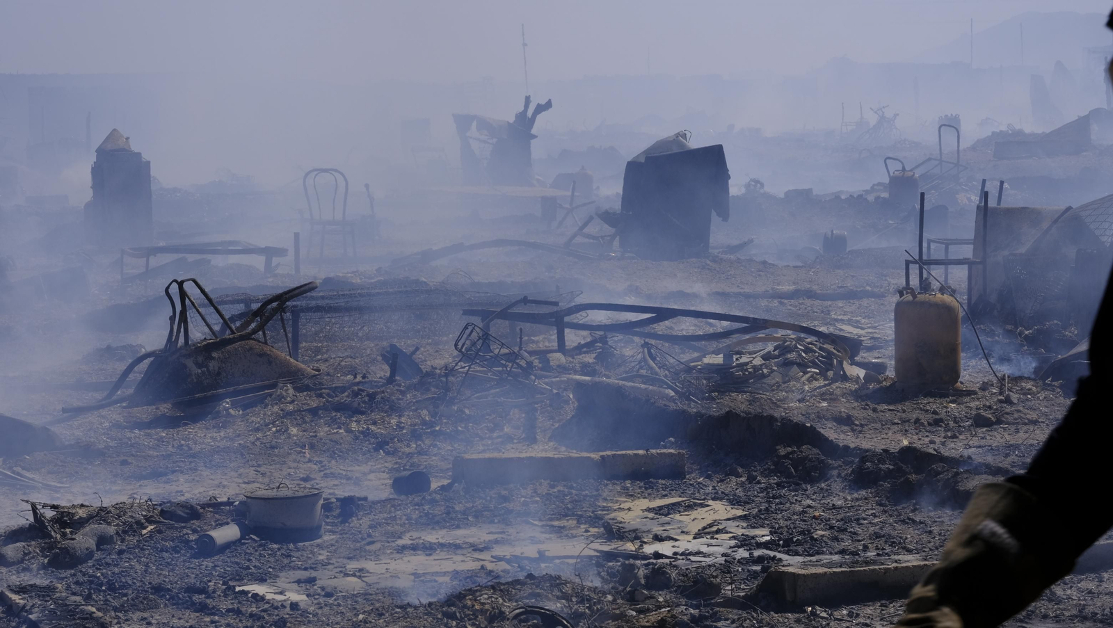 Fotogalería incendio asentamiento de chabolas en Atochares-Níjar (Almería)