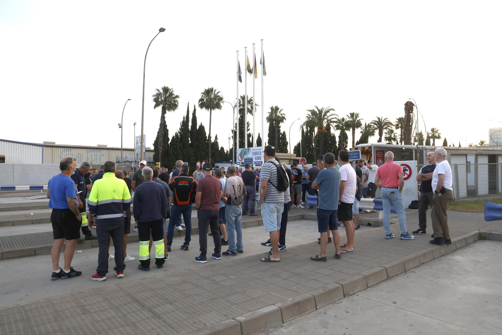 La primera jornada de la huelga del metal en el Campo de Gibraltar, en imágenes