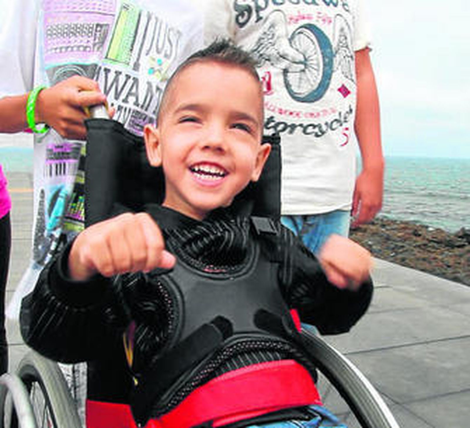 Yadey, de 5 años, padece parálisis cerebral.