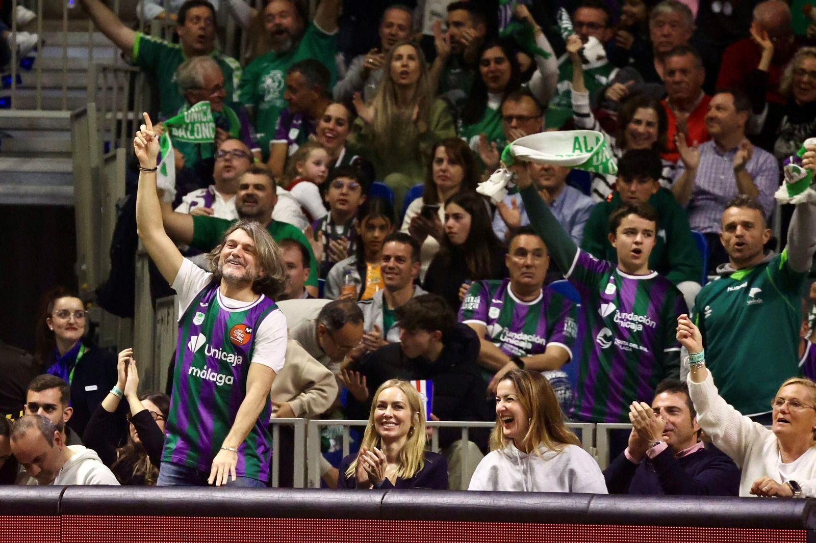 Búscate en las gradas del Carpena en el Unicaja-Baxi Manresa