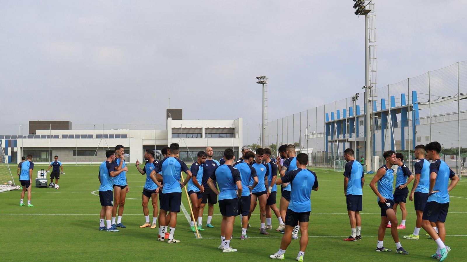 El Málaga CF prueba la Ciudad Deportiva de Arraijanal