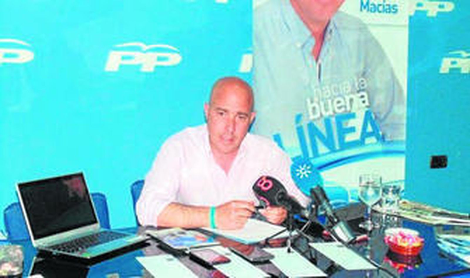 Nacho Macías, durante la presentación de su programa.