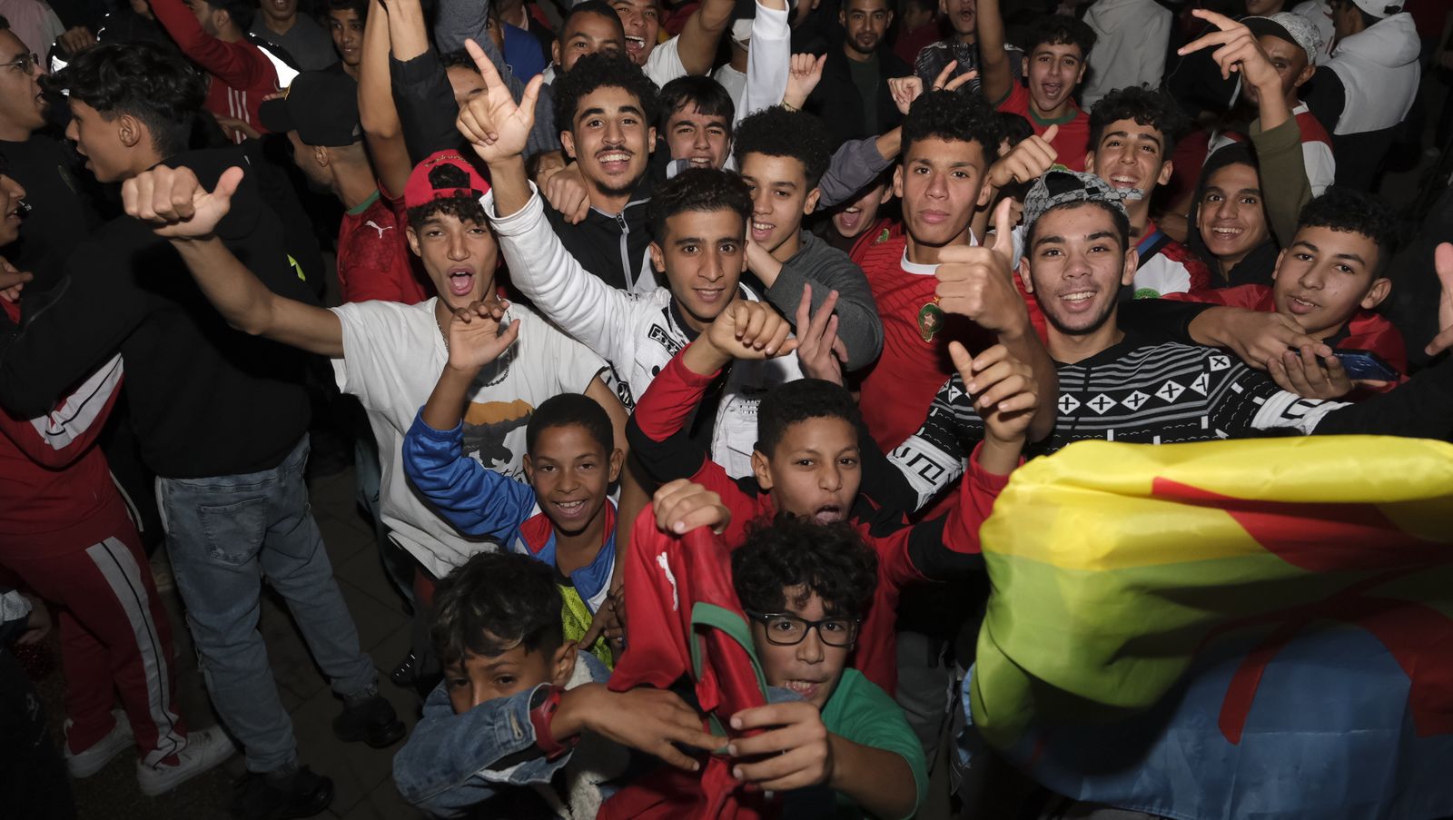 Imágenes de la celebración en Almería, del pase a semifinales de Marruecos en el Mundial de Fútbol de Qatar