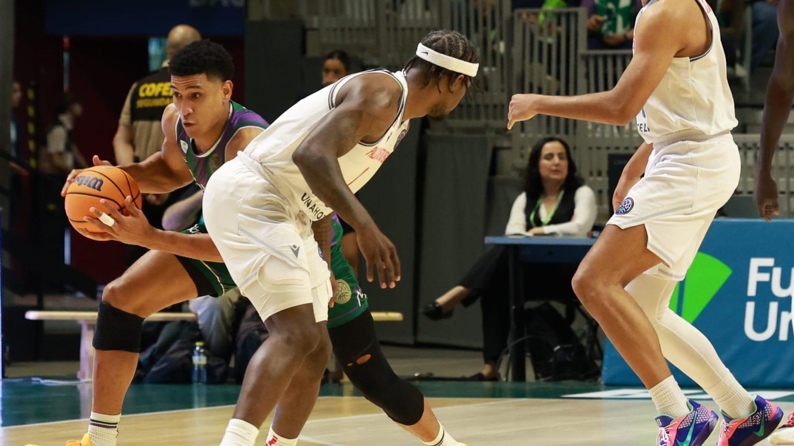 El Unicaja-Reggiana, en fotos