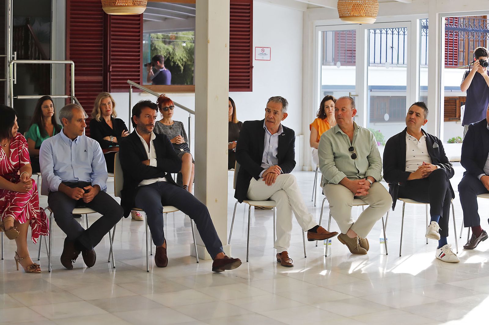 Imágenes del debate de "La Noche de los Frutos Rojos"