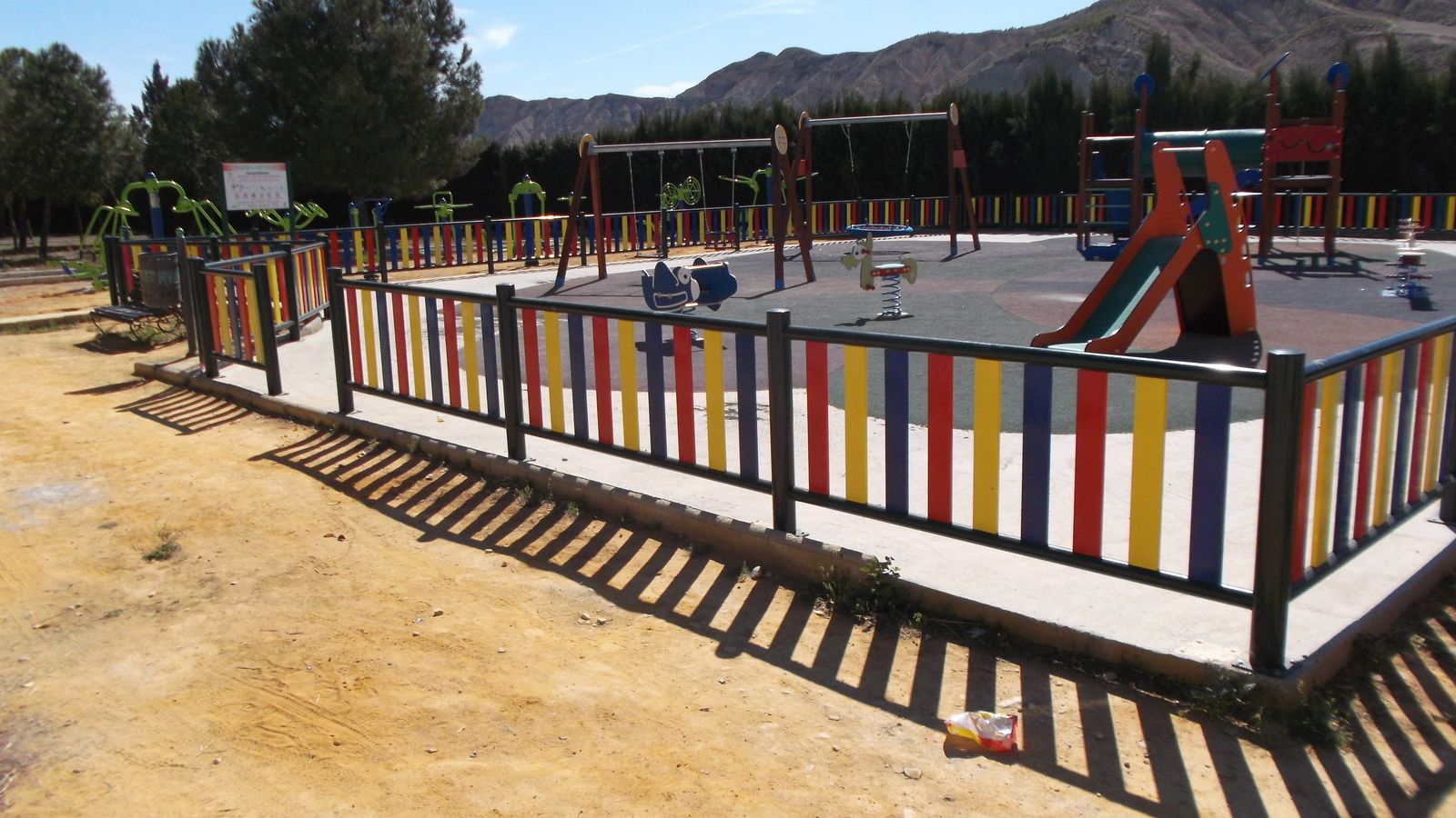 Remodelación del parque infantil.