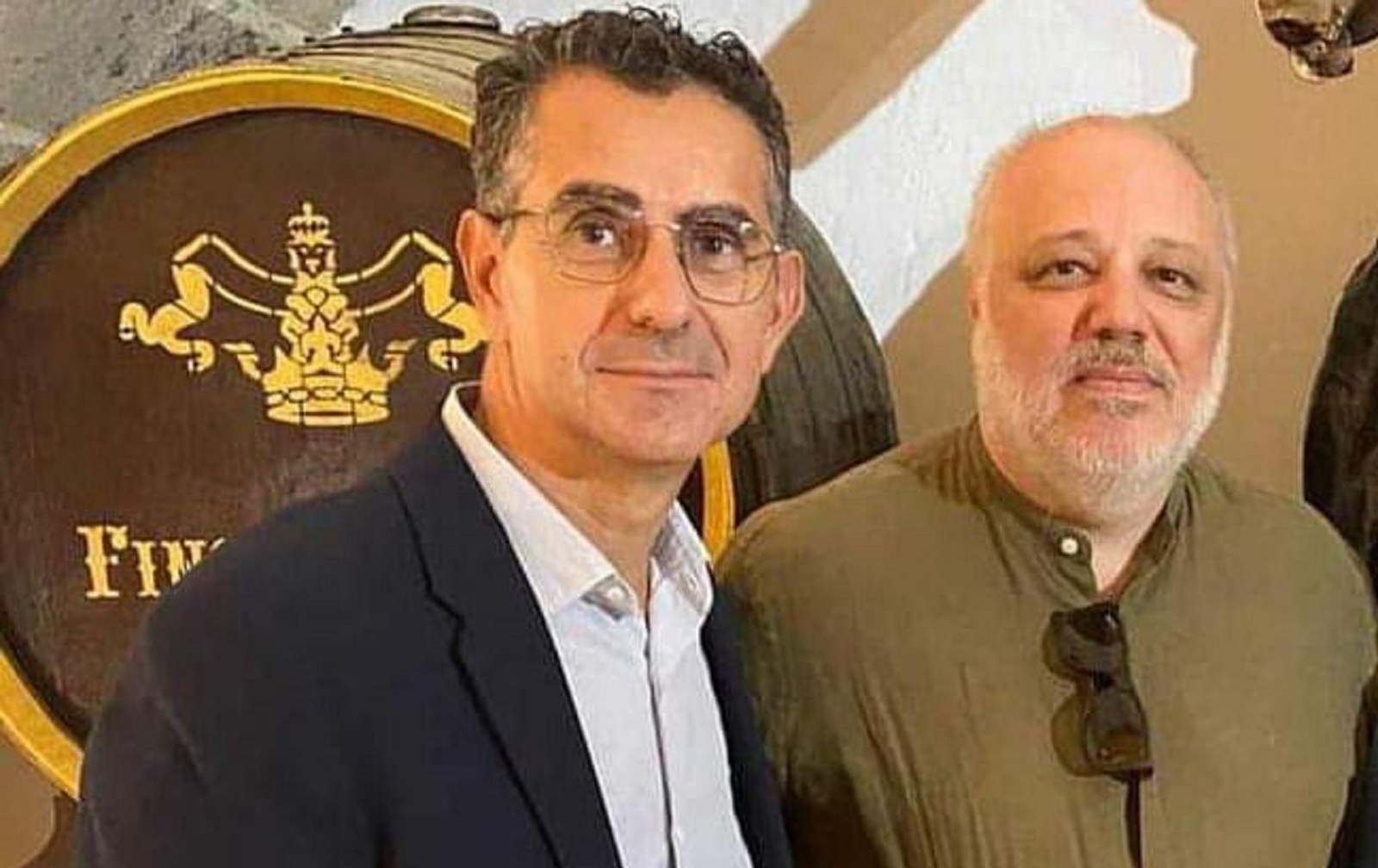 El alcalde de Barbate, Miguel Molina, junta al gerente de INNOBAR, José Manuel Carrión. El alcalde de Barbate, Miguel Molina, junta al gerente de INNOBAR, José Manuel Carrión.