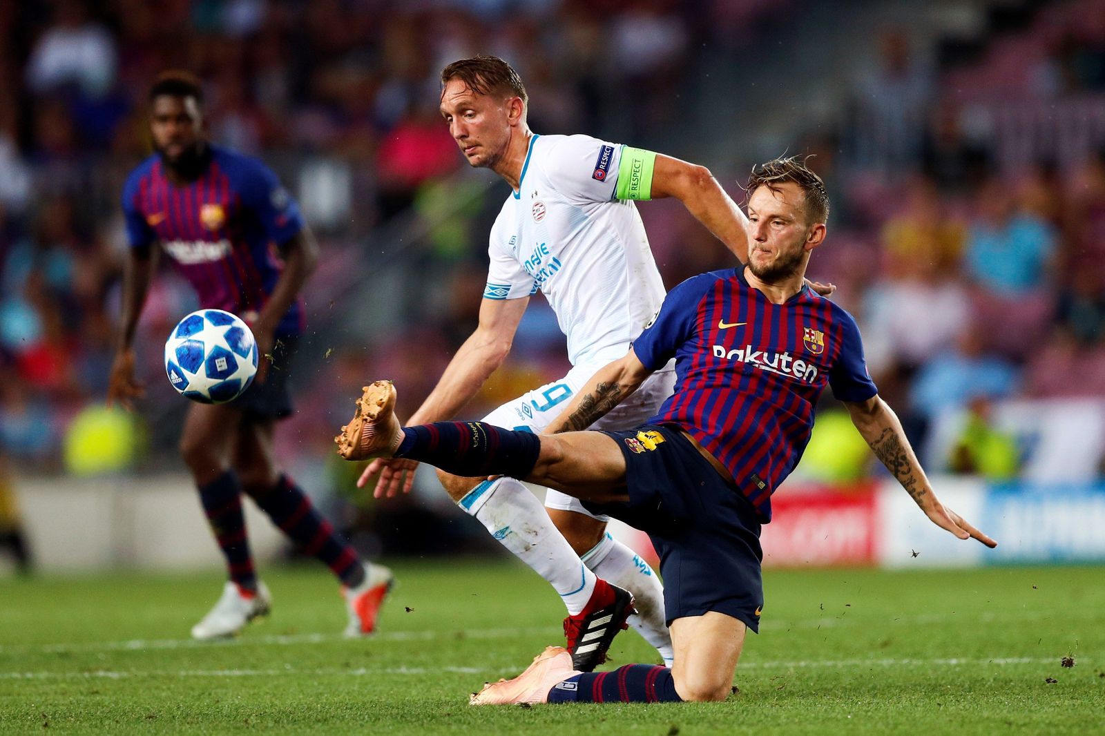 Las imágenes del Barcelona-PSV