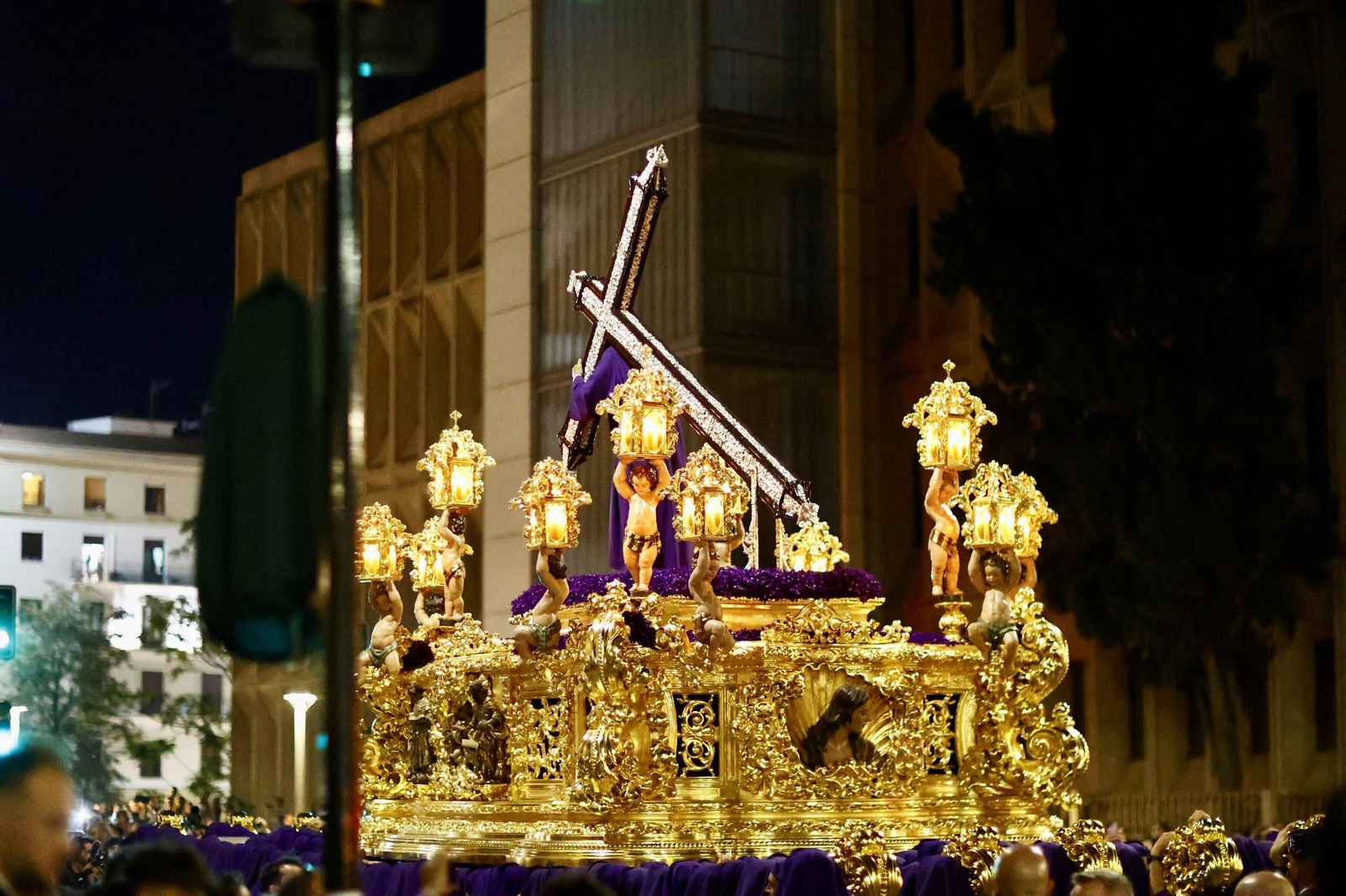 Esperanza en el Jueves Santo de Málaga, en imágenes