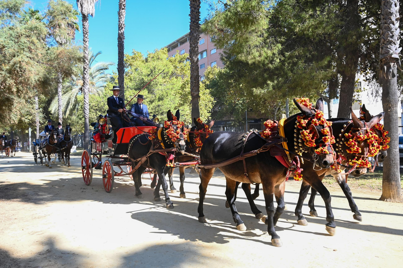 Imágenes del ambiente nocturno del 11 de octubre en la Feria del Caballo 2025