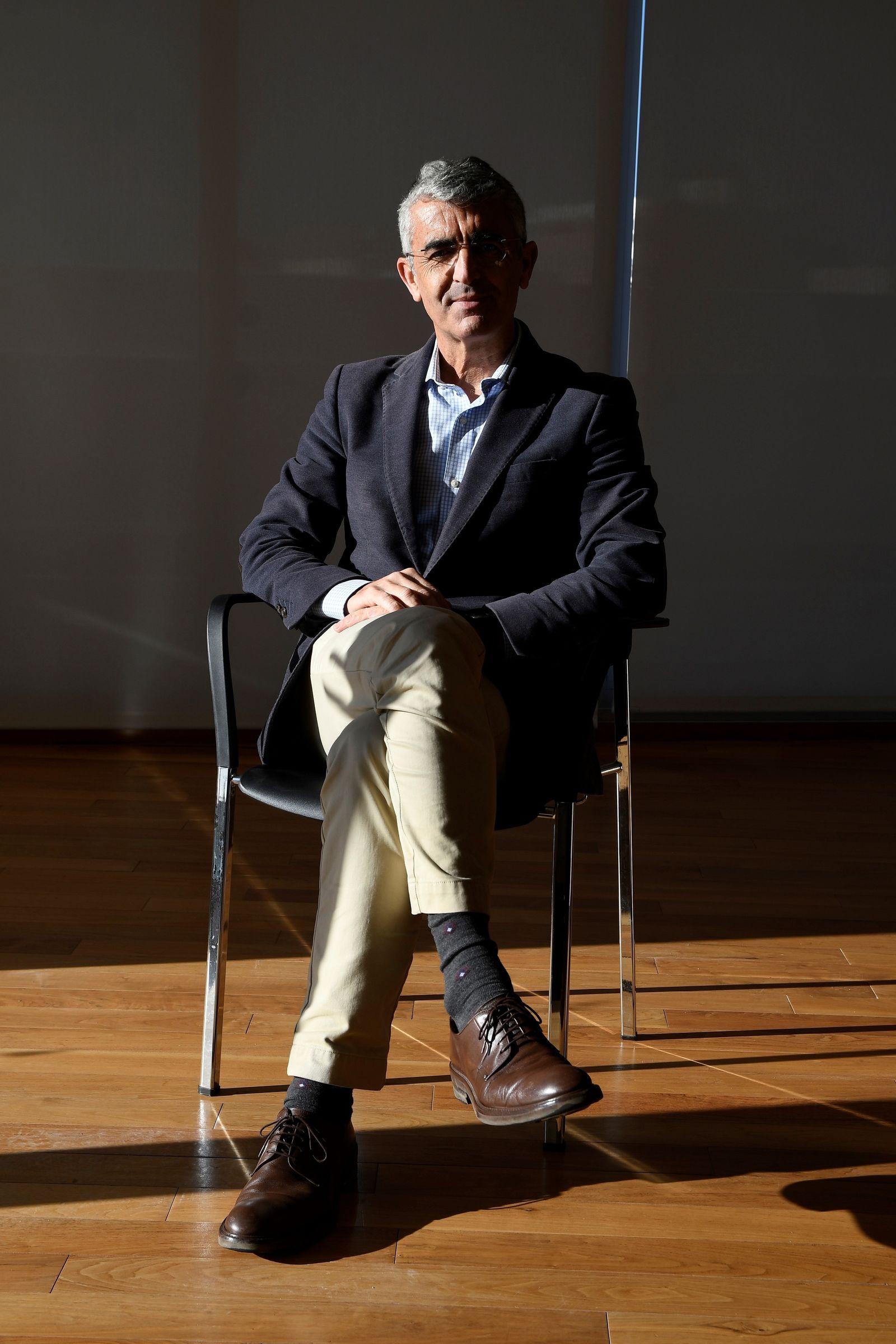 El director de Desarrollo Sostenible de Cajamar, Roberto García Torrente, en el edificio de “Las Mariposas” en Almería.