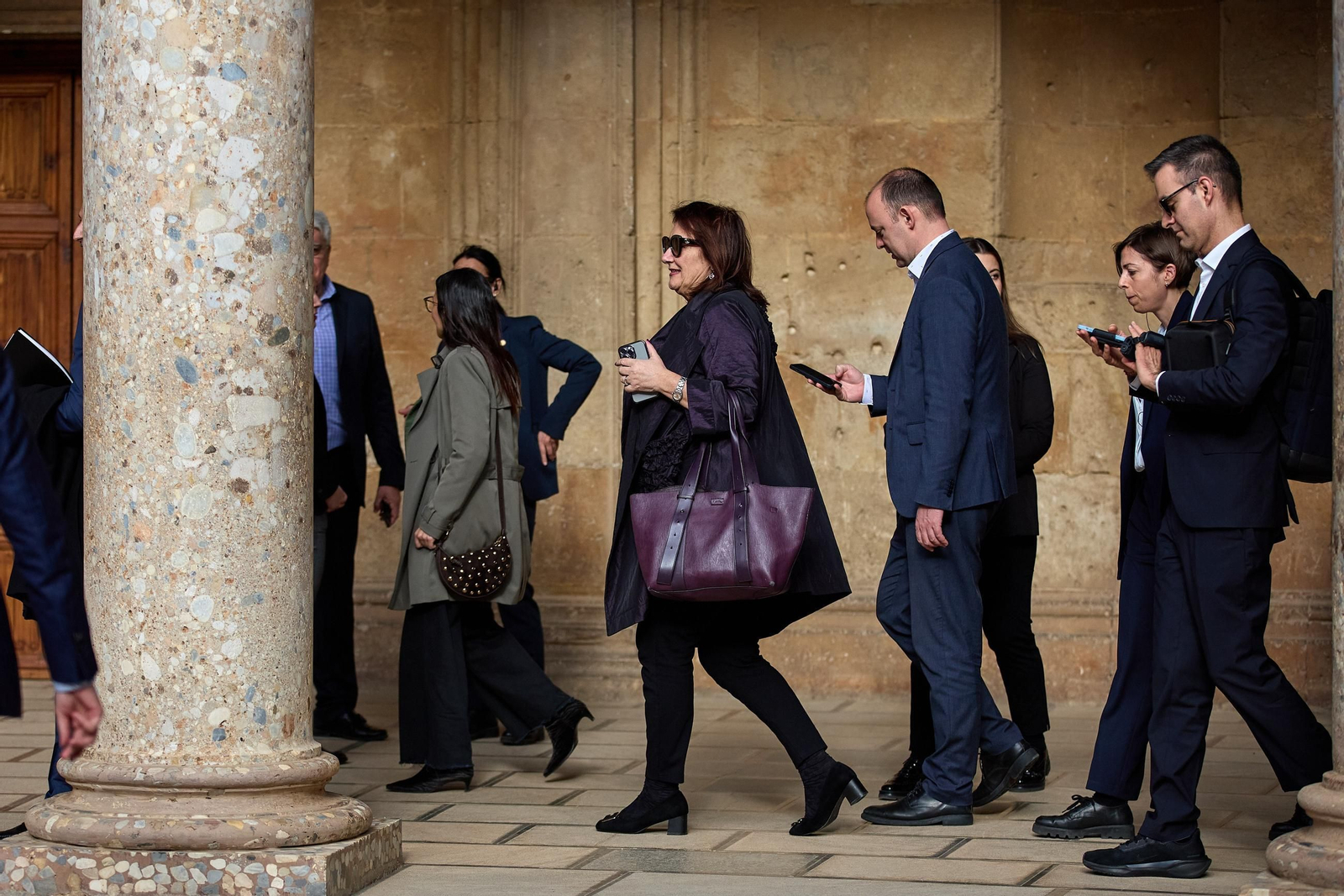 Todas las imágenes de la plantación del jardín de la paz en la Alhambra de Granada