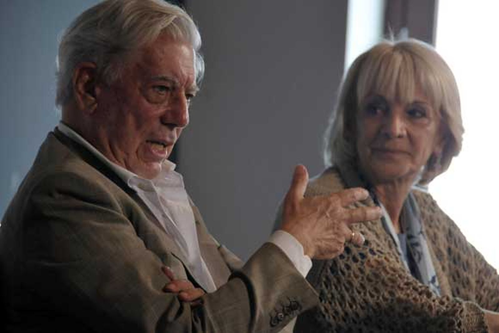 Vargas Llosa, un liberal poliédrico que conjura el espíritu del Doce