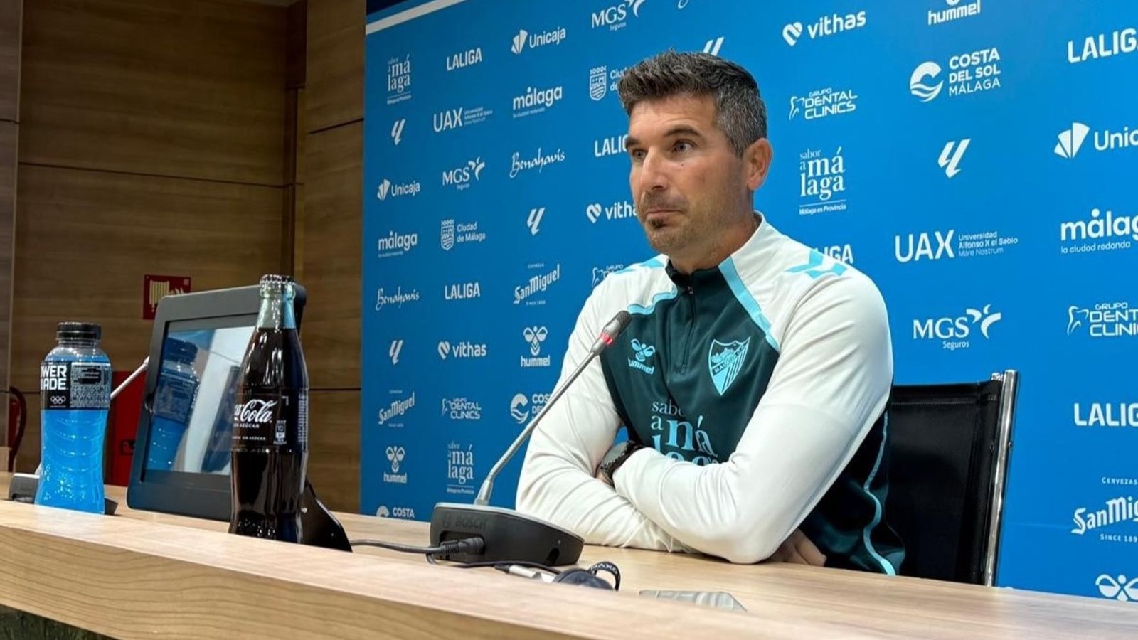 Funes, técnico del Málaga, en la sala de prensa de La Rosaleda.