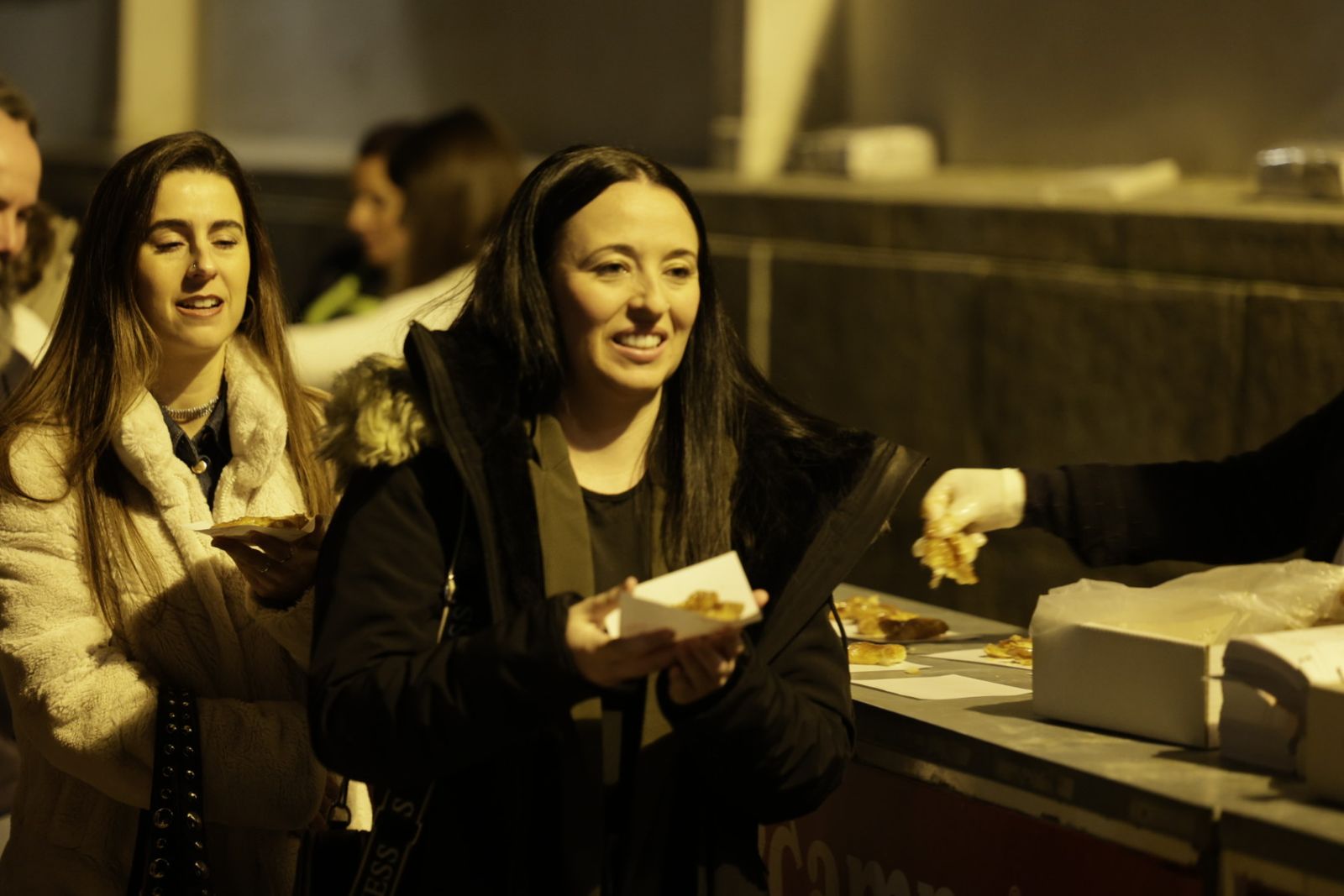 Las imágenes de la Pestiñada populatr del Carnaval de Cádiz 2026