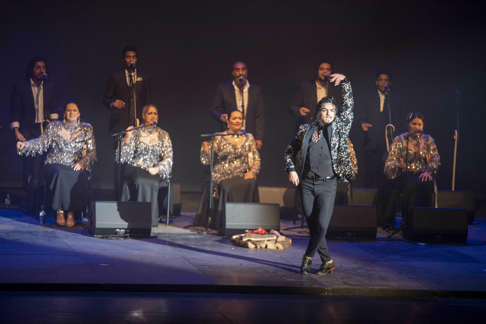 La saga de los ‘Farrucos y Fernández’ durante su actuación en Almería.