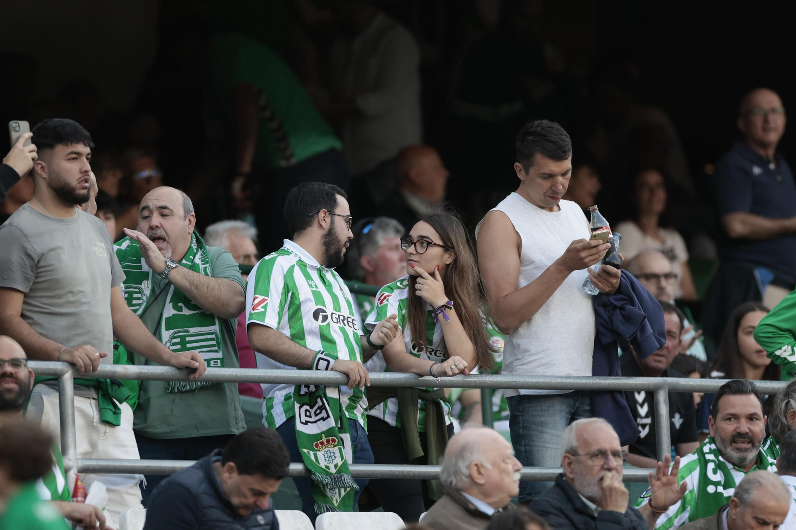 Búscate en las fotos del Betis - Osasuna