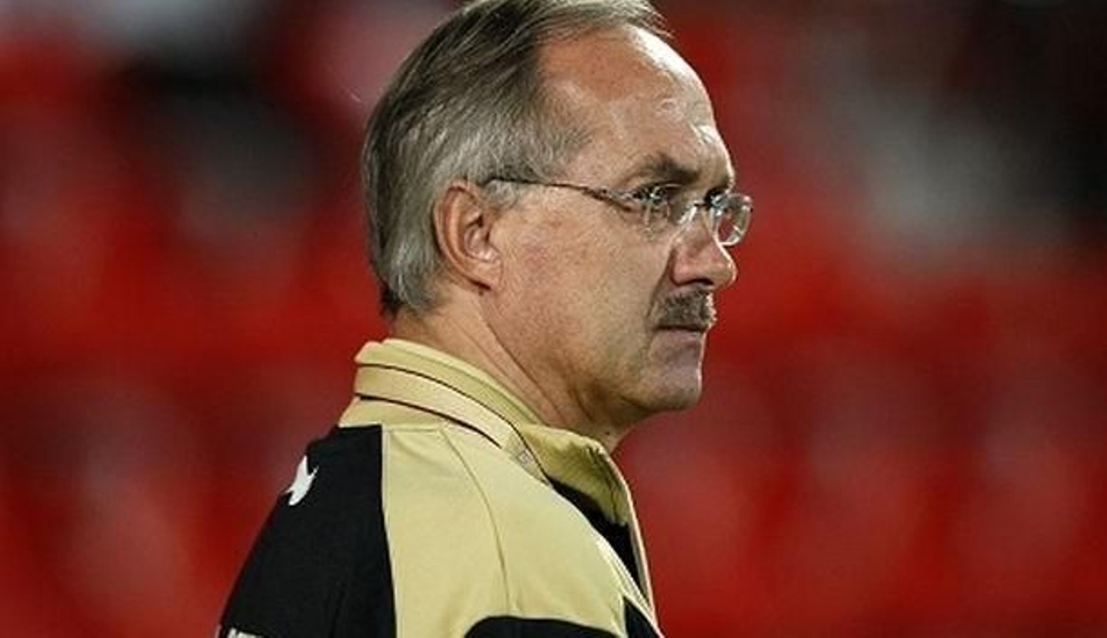 El exmadridista Uli Stielike, entrenador del  Tianjin Teda chino.