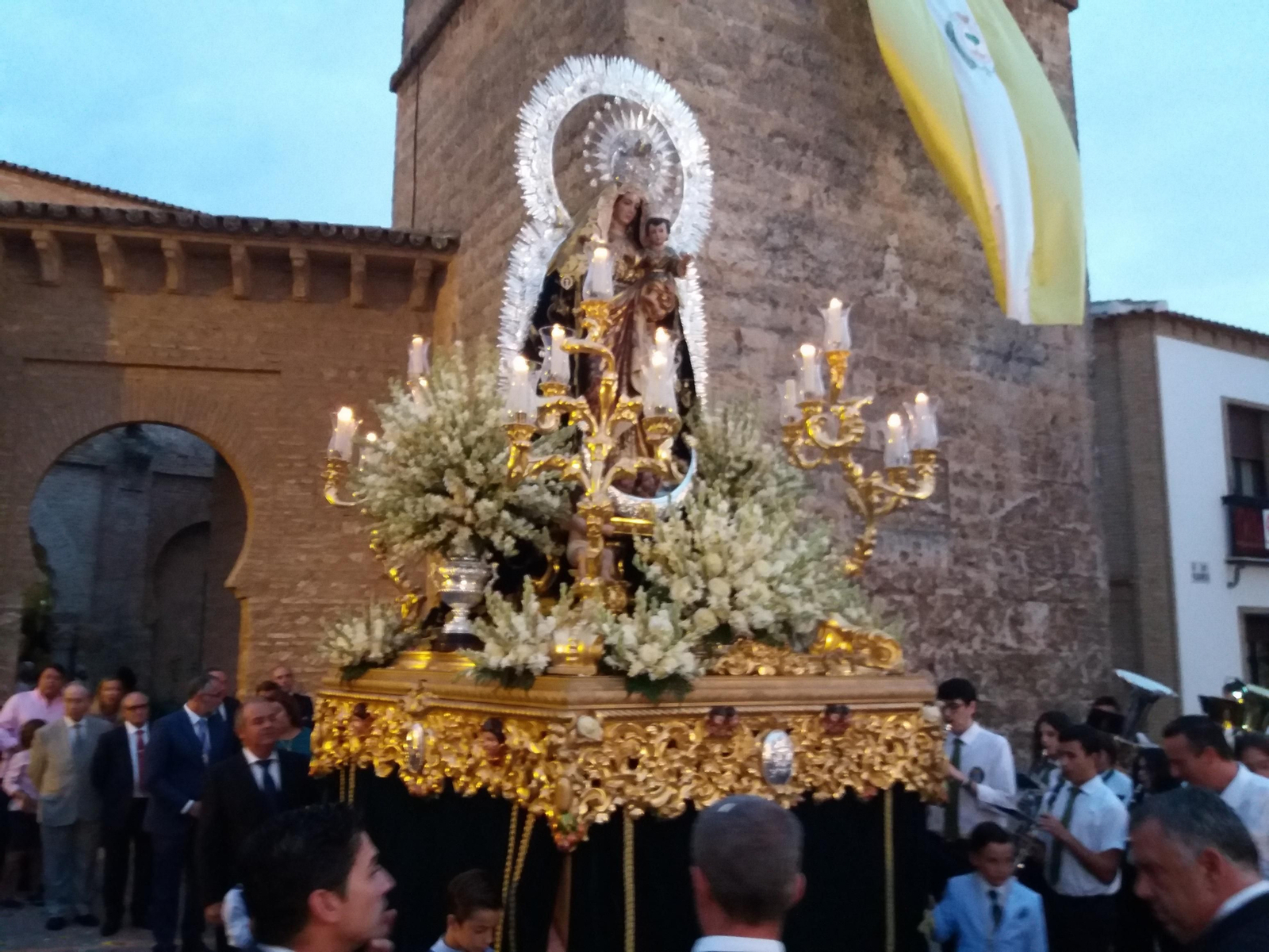 La Virgen del Pino en un instante de la procesión de ayer.