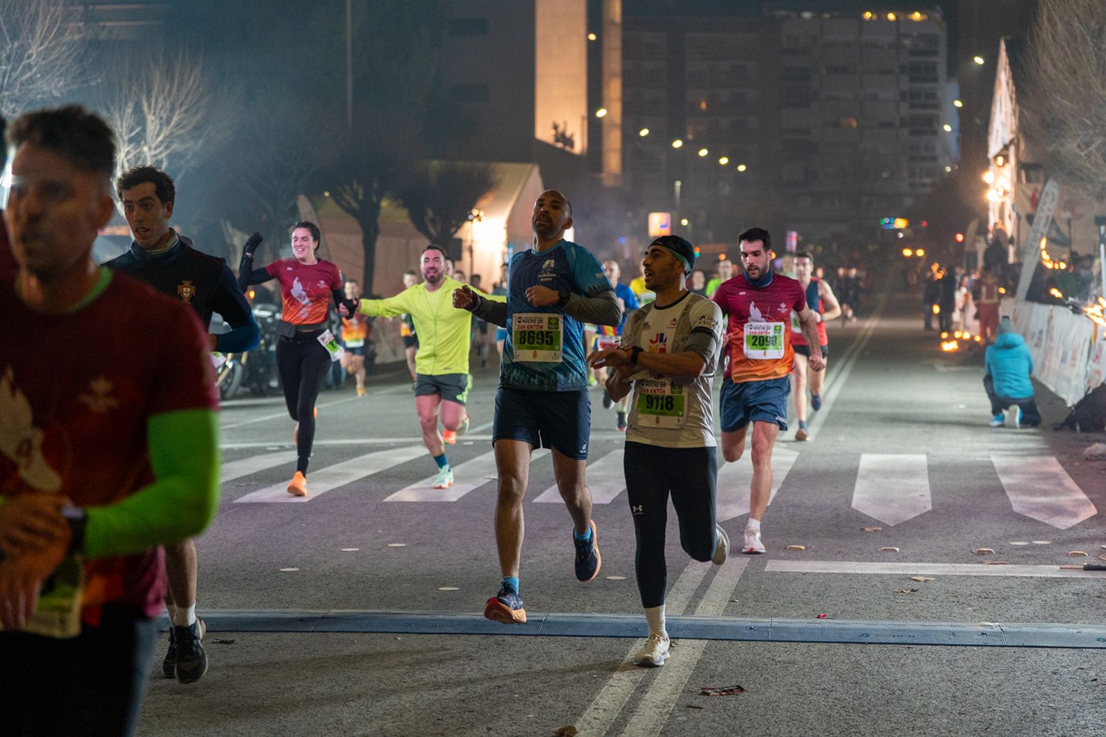 En imágenes: búscate en tu llegada a meta de la Carrera de San Antón 2026 (6)