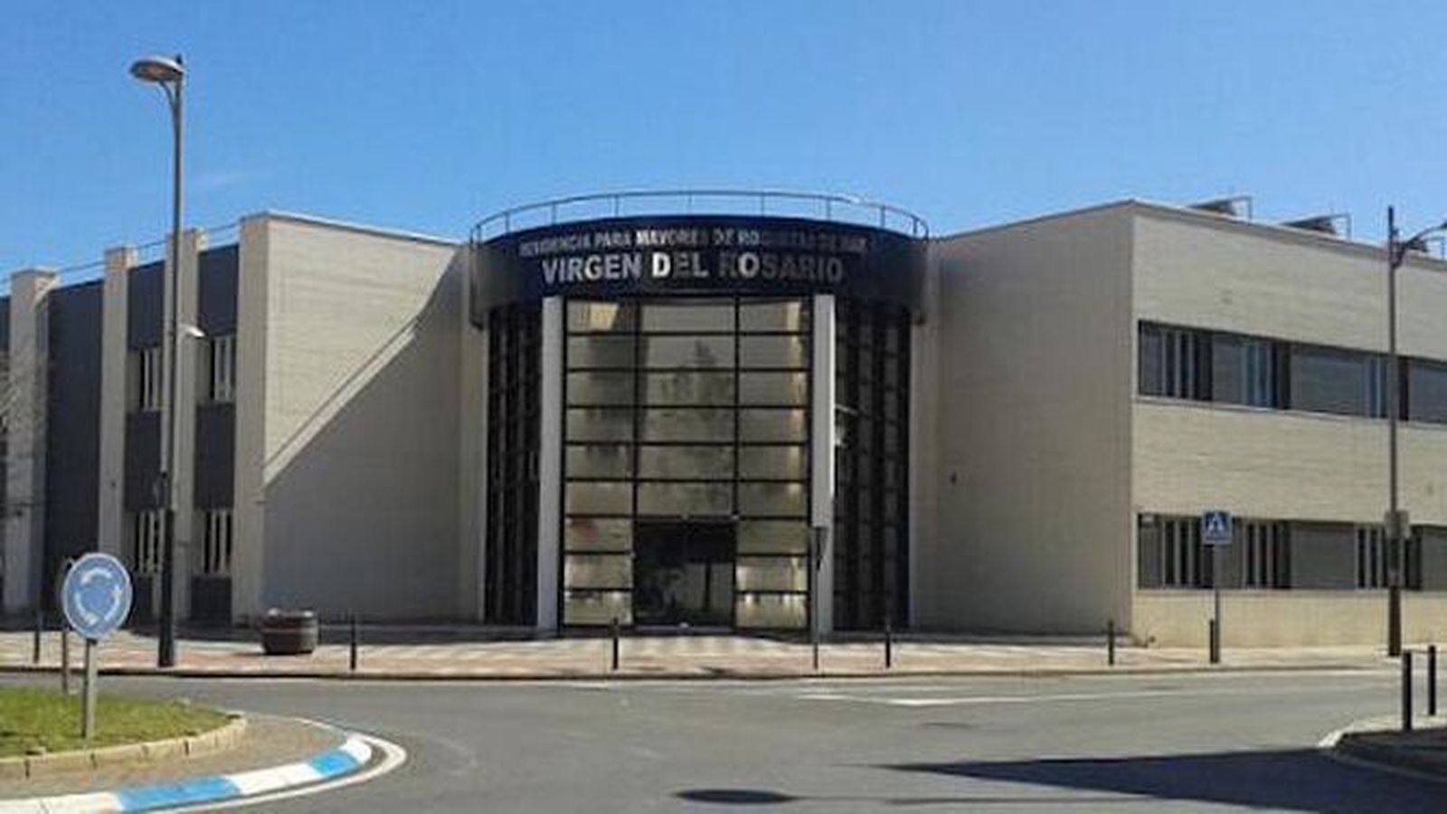 Residencia Virgen del Rosario, en Roquetas de Mar.