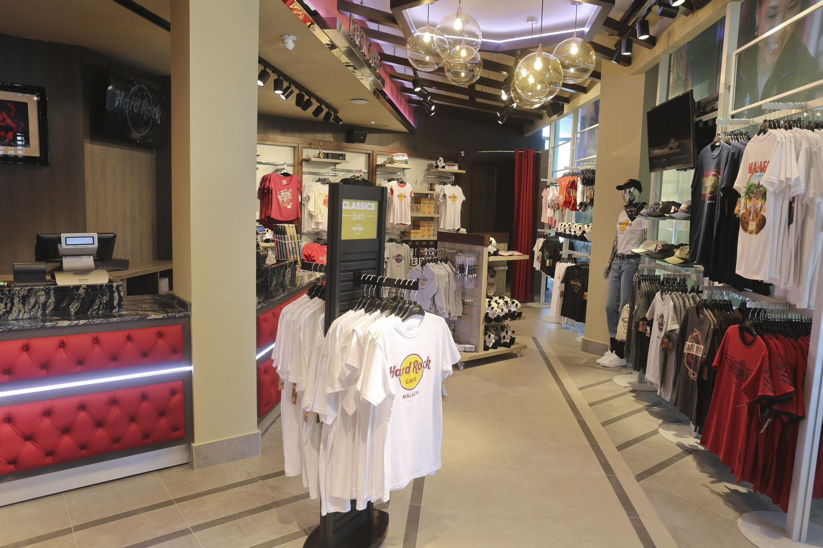 Las imágenes del Hard Rock Café en Muelle Uno de Málaga