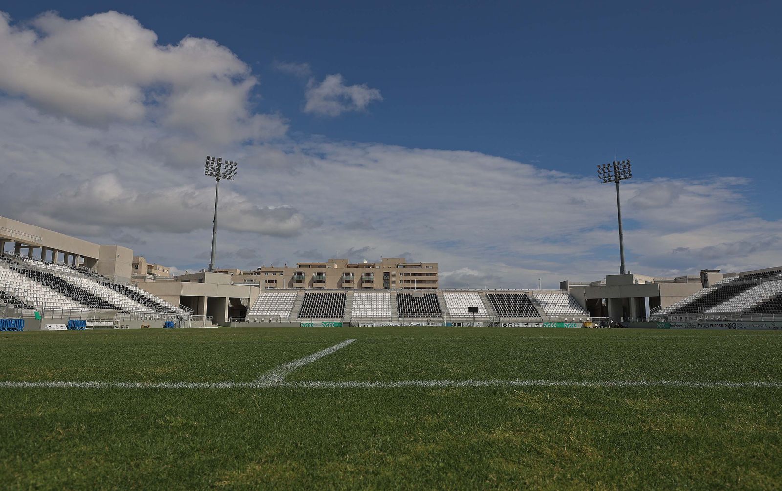 El estadio Ciudad de La Línea, en imágenes