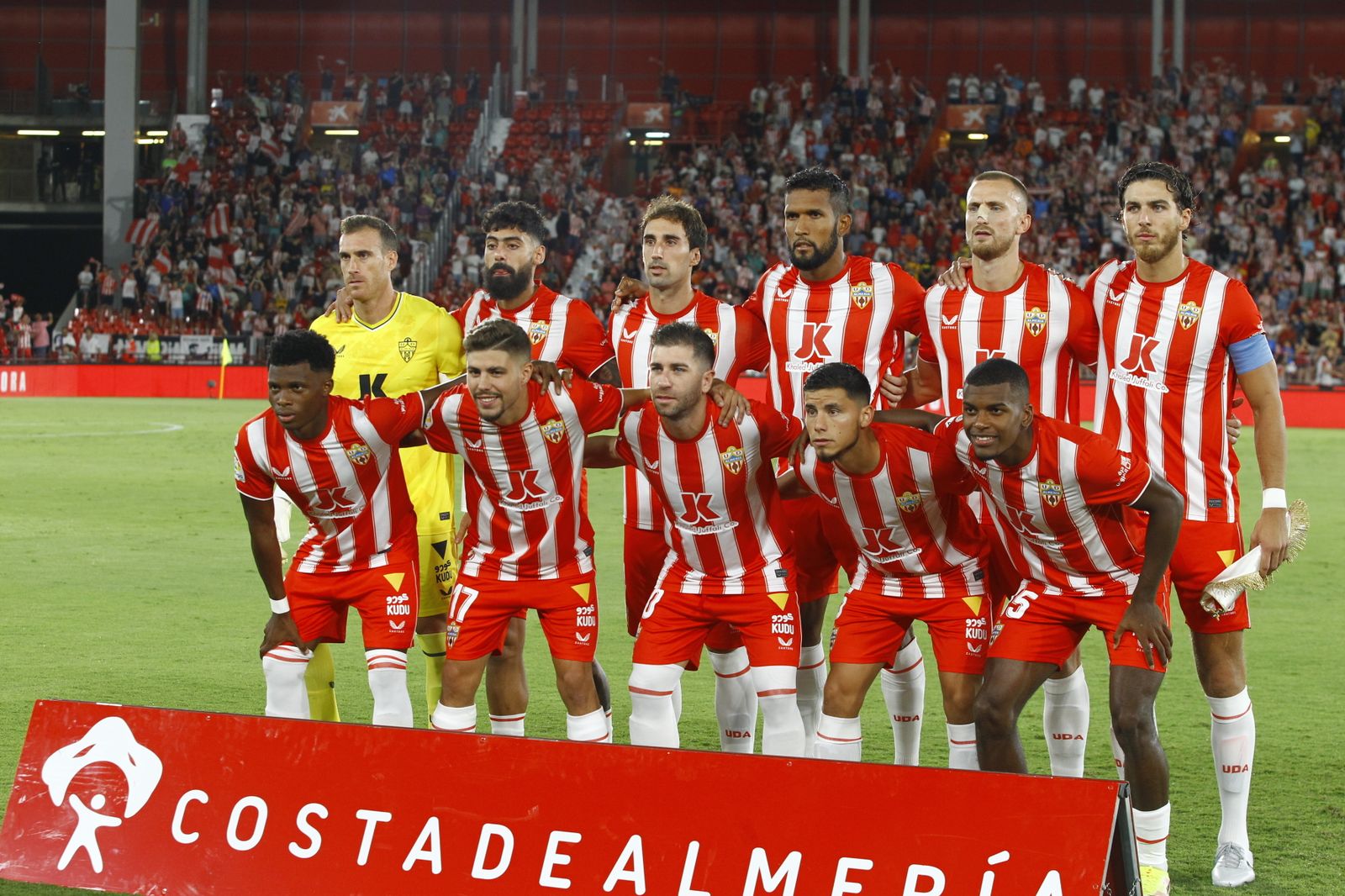 Alineación inicial de la UDA ante Osasuna, con Babic ejerciendo de capitán