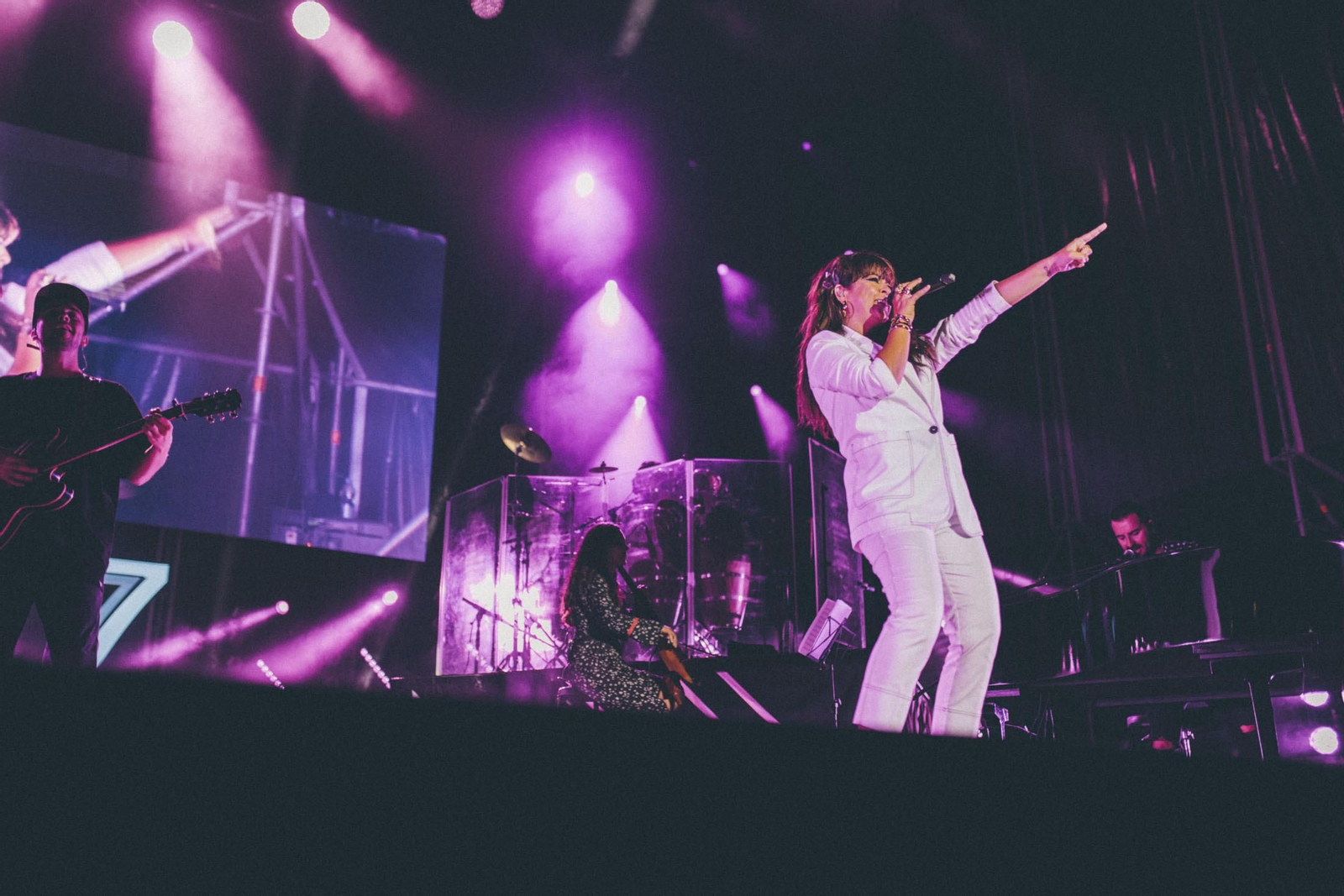 Imágenes del concierto de Vanesa Martín en la Plaza de Toros de La Merced