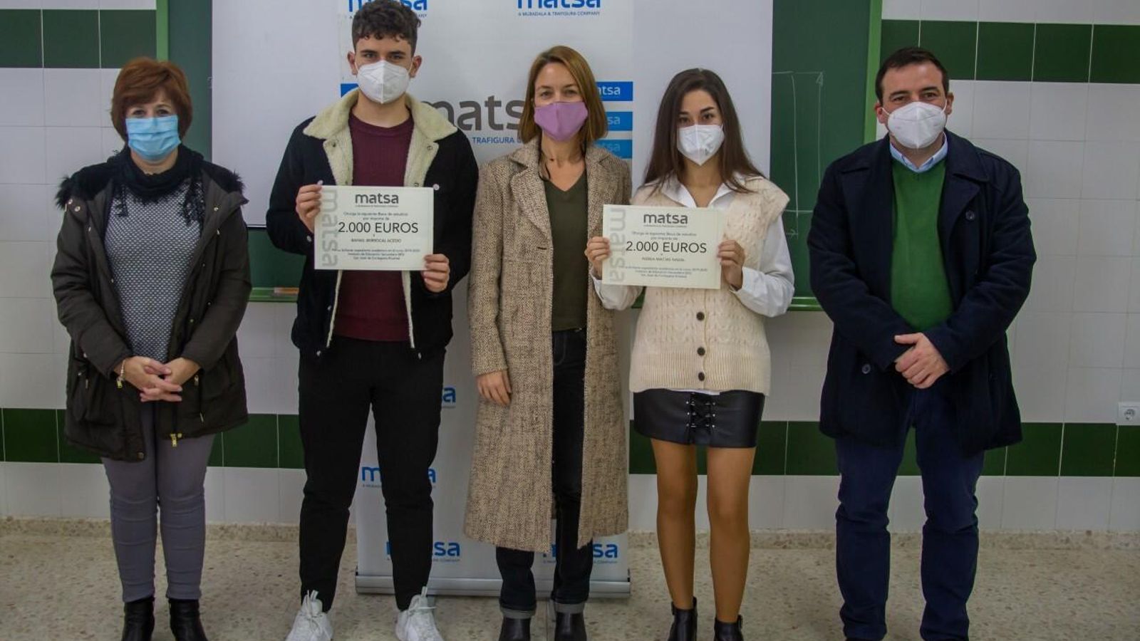 Las becas ayudan a hacer frente a los diferentes gastos de los jóvenes.