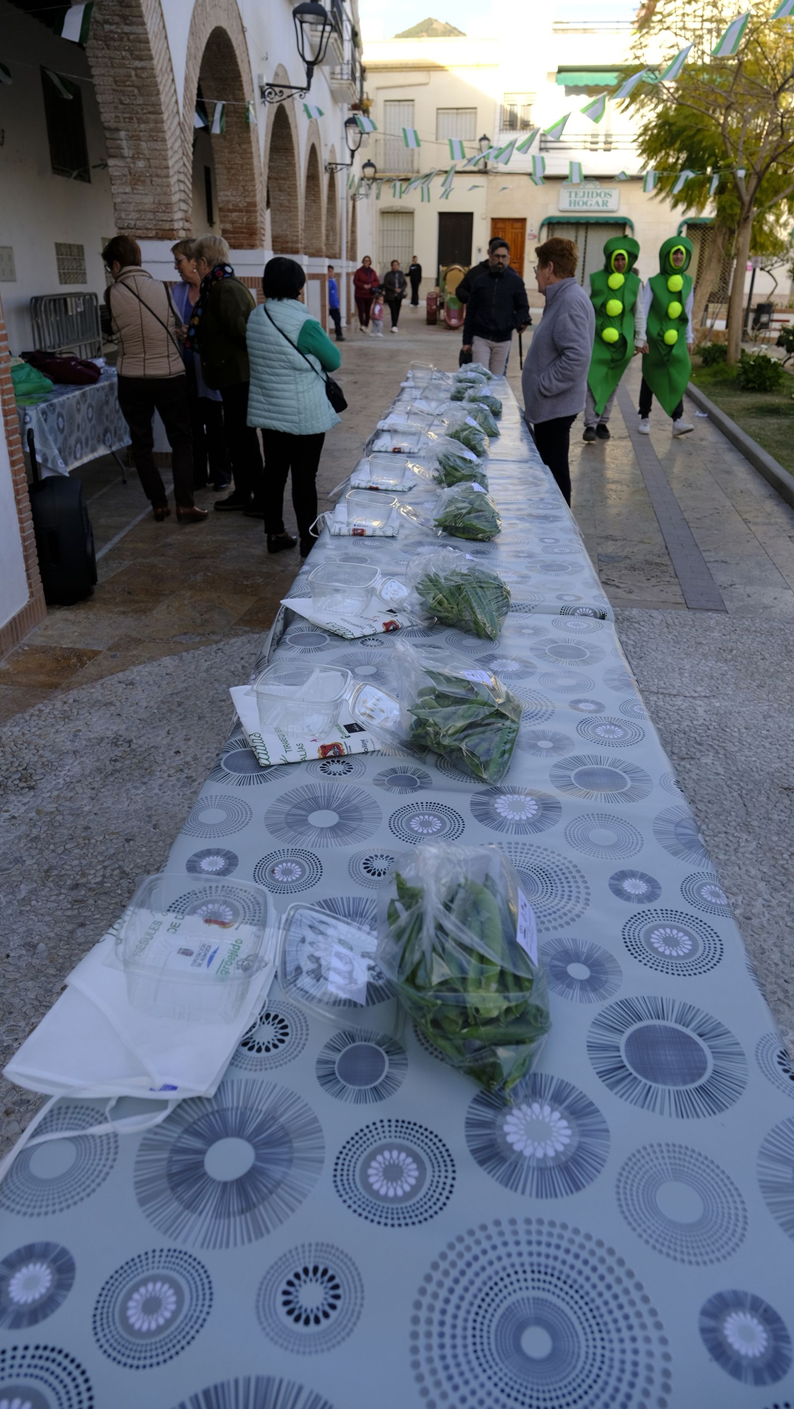 Imágenes de las Jornadas de Présules y Tirabeques en Dalías