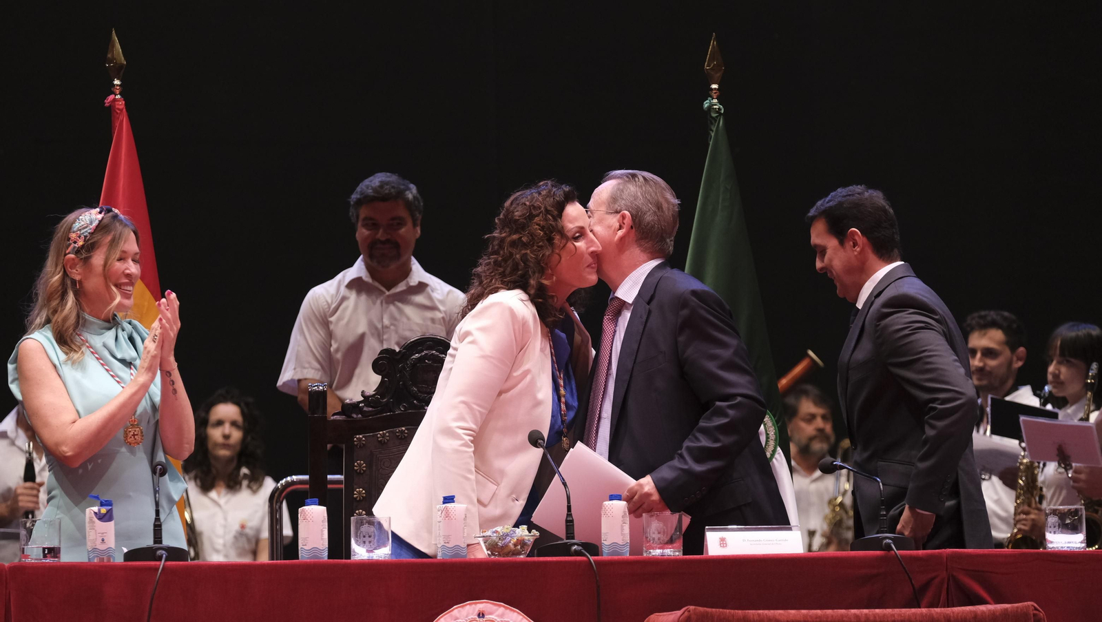 Imágenes de la constitución de la Corporación Municipal de almería, con María Vázquez como Alcaldesa