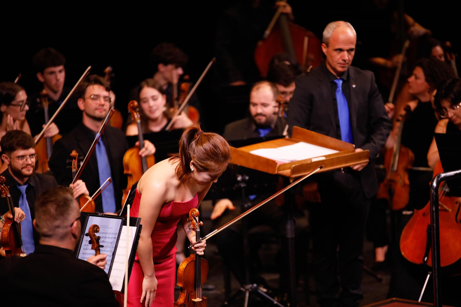 El concierto de la Orquesta de la UAL en el Auditorio Maestro Padilla, en imágenes