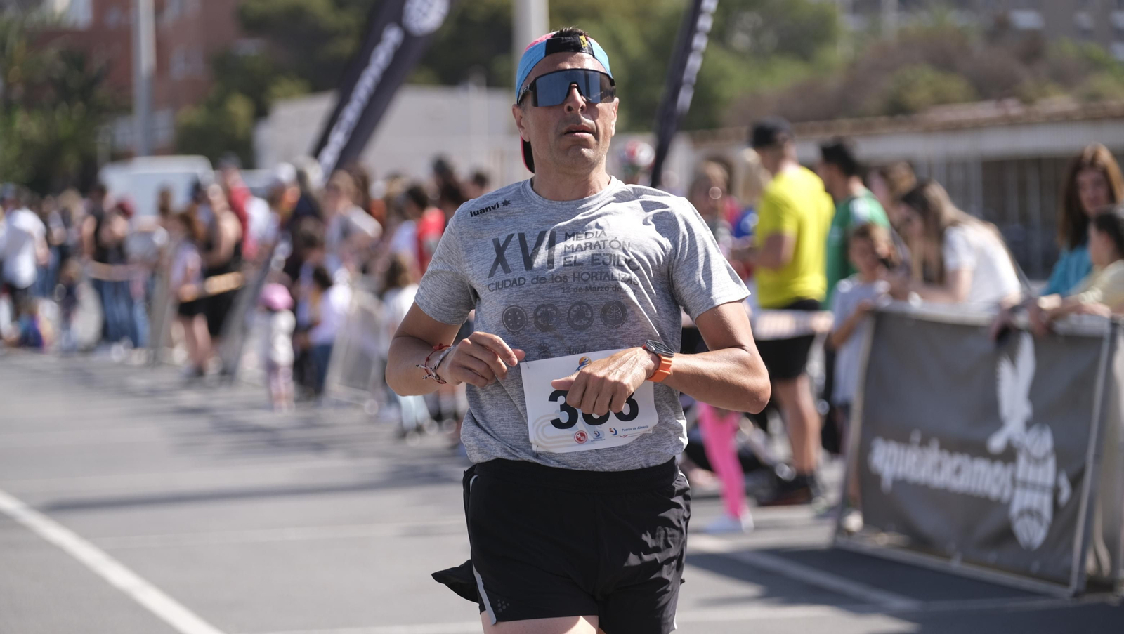 Imágenes de la Carrera del Puerto de Almería 2023