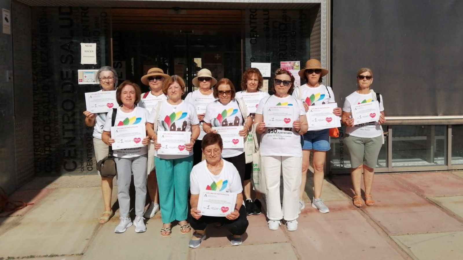 Grupo de mujeres de GRUSE durante el recorrido.