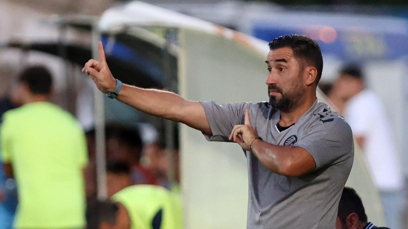 Imágenes del Trofeo de la Copa y la Venencia entre el Jerez Industrial y el Xerez DFC