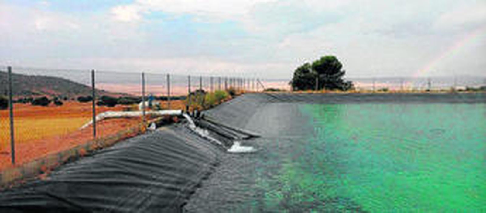 La comarca se levanta contra los pozos que están secando sus manantiales