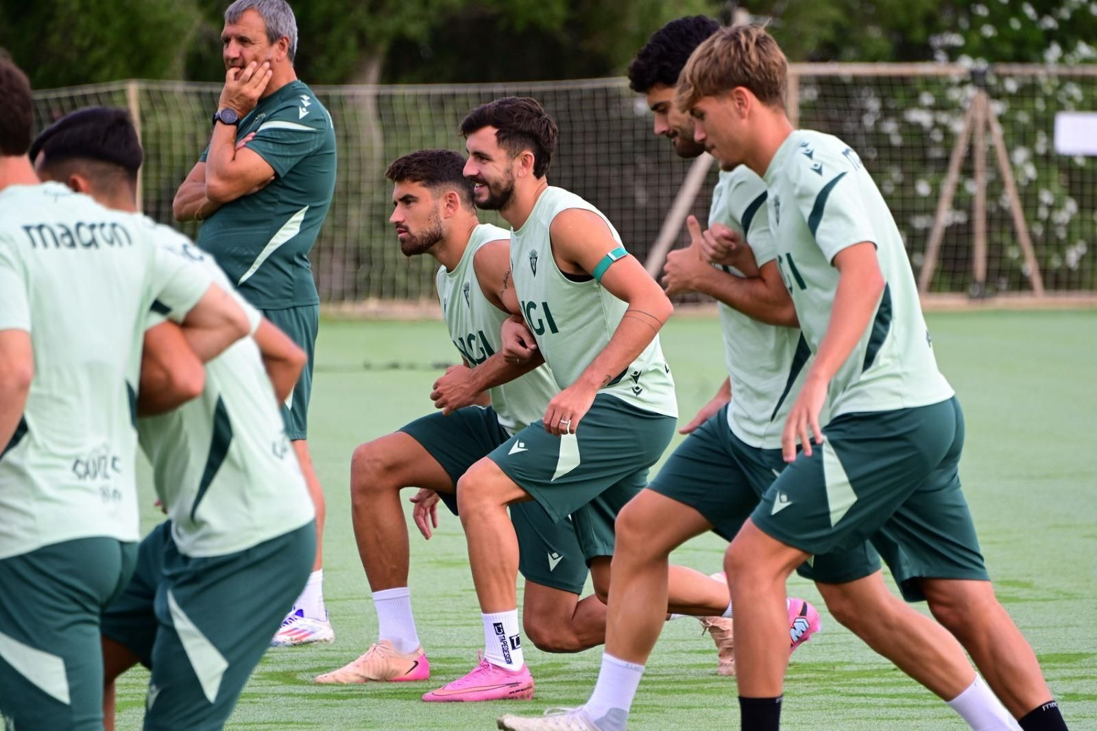 Imagen del equipo trabajando en el Hotel Fairplay.