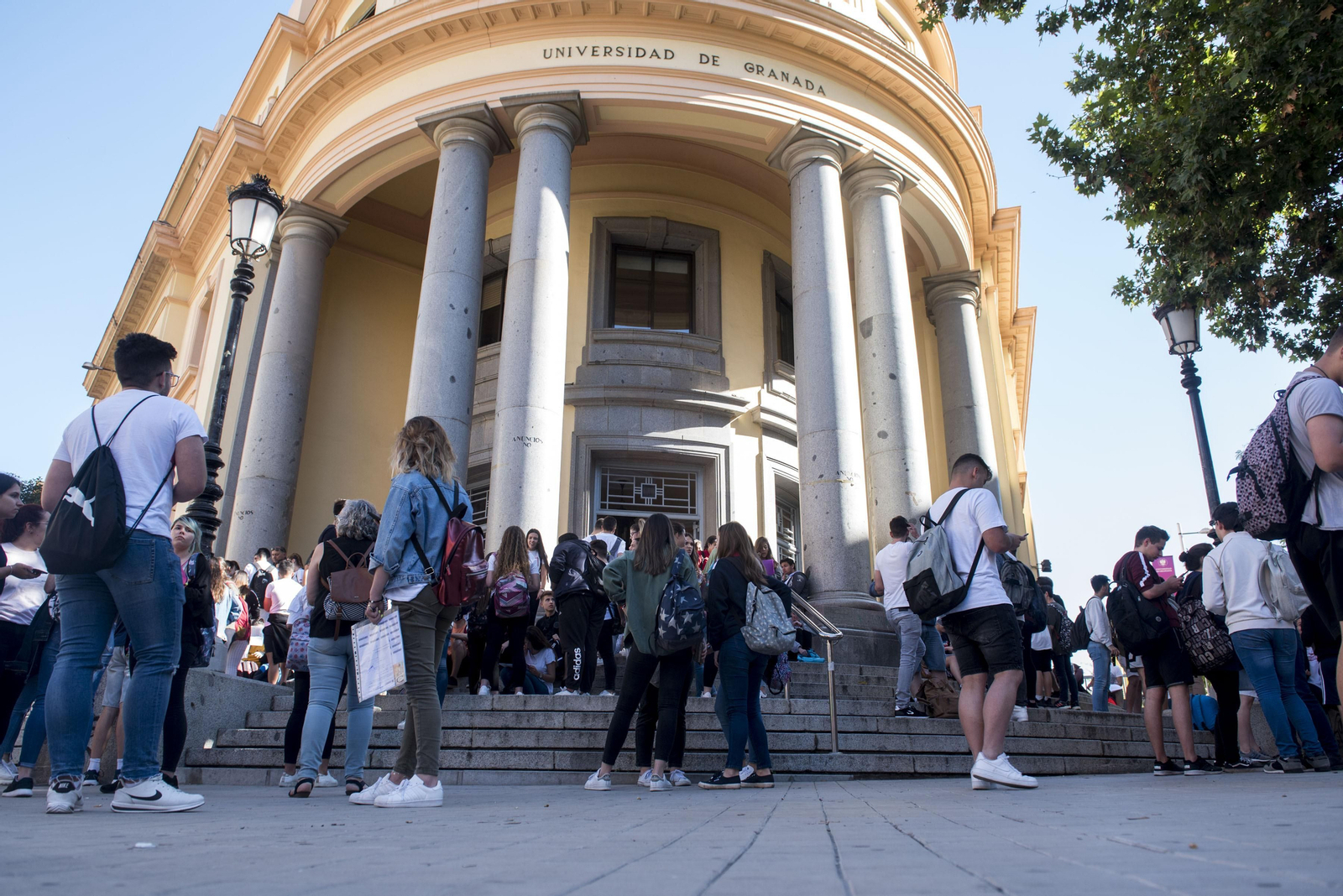 Alumnos en el V Centenario, en una imagen de archivo de Selectividad.