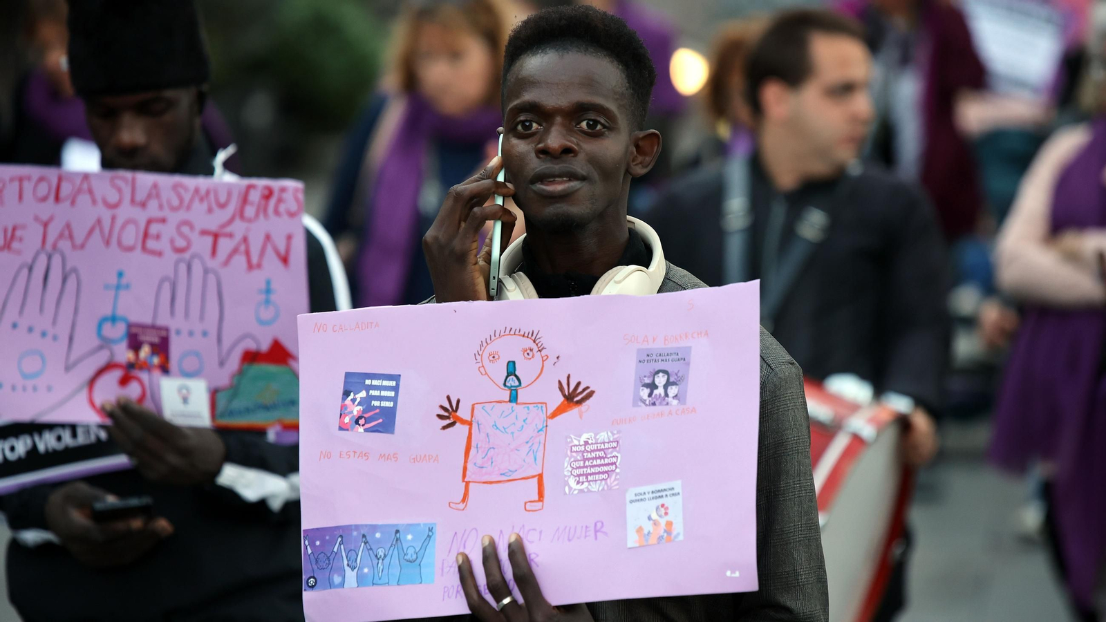 Imágenes de la manifestación del 25N 2024 en Jerez
