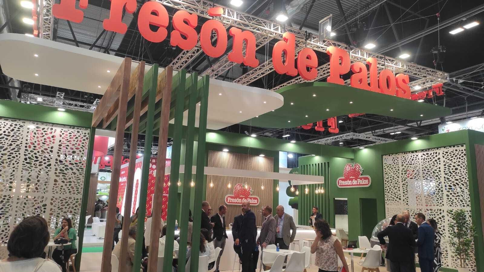 La presencia de Huelva en el primer día de Fruit Atracttion, en imágenes