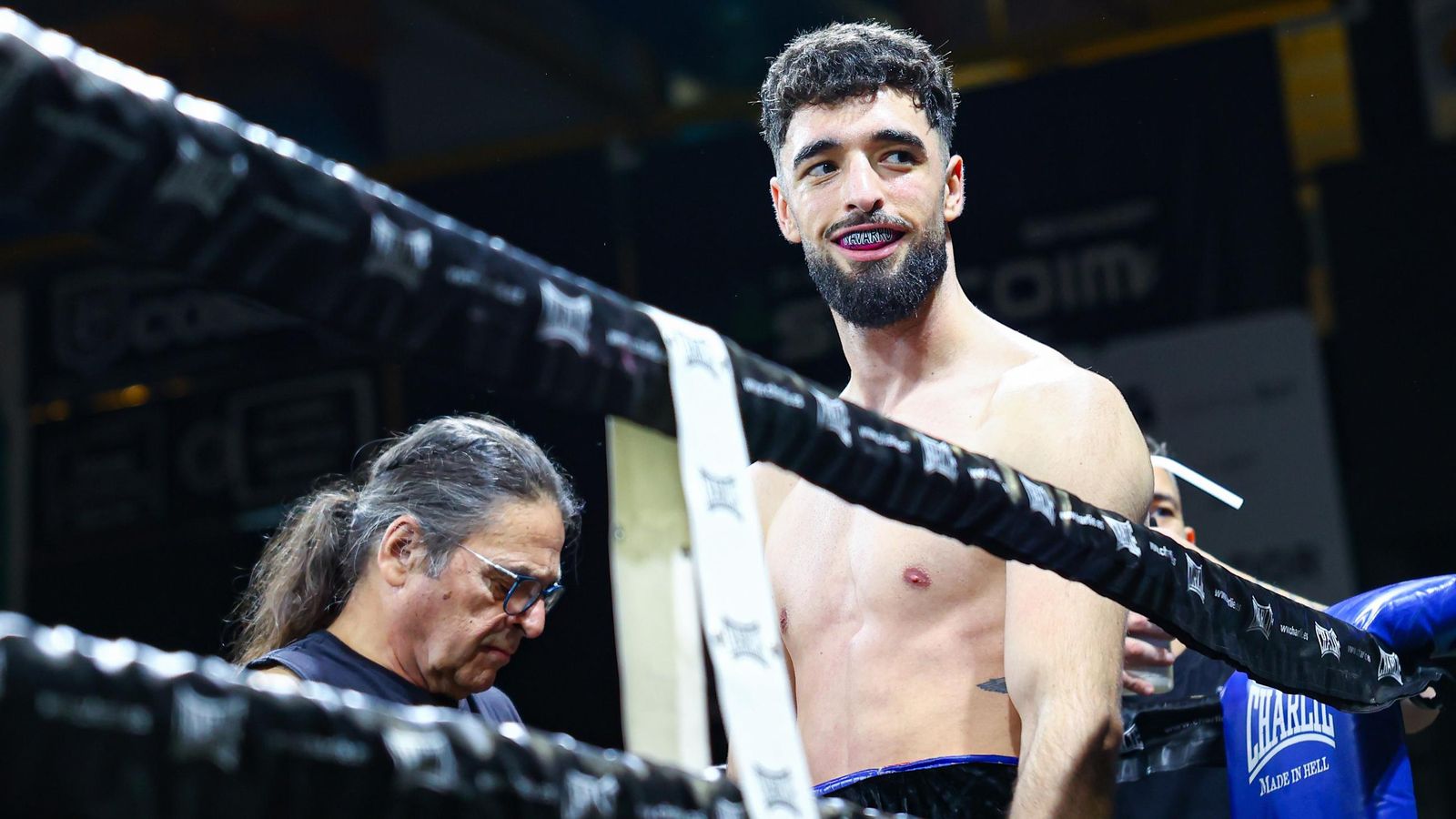 José Luis Navarro, junto a Ricardo Sánchez Atocha, su mánager y entrenador.