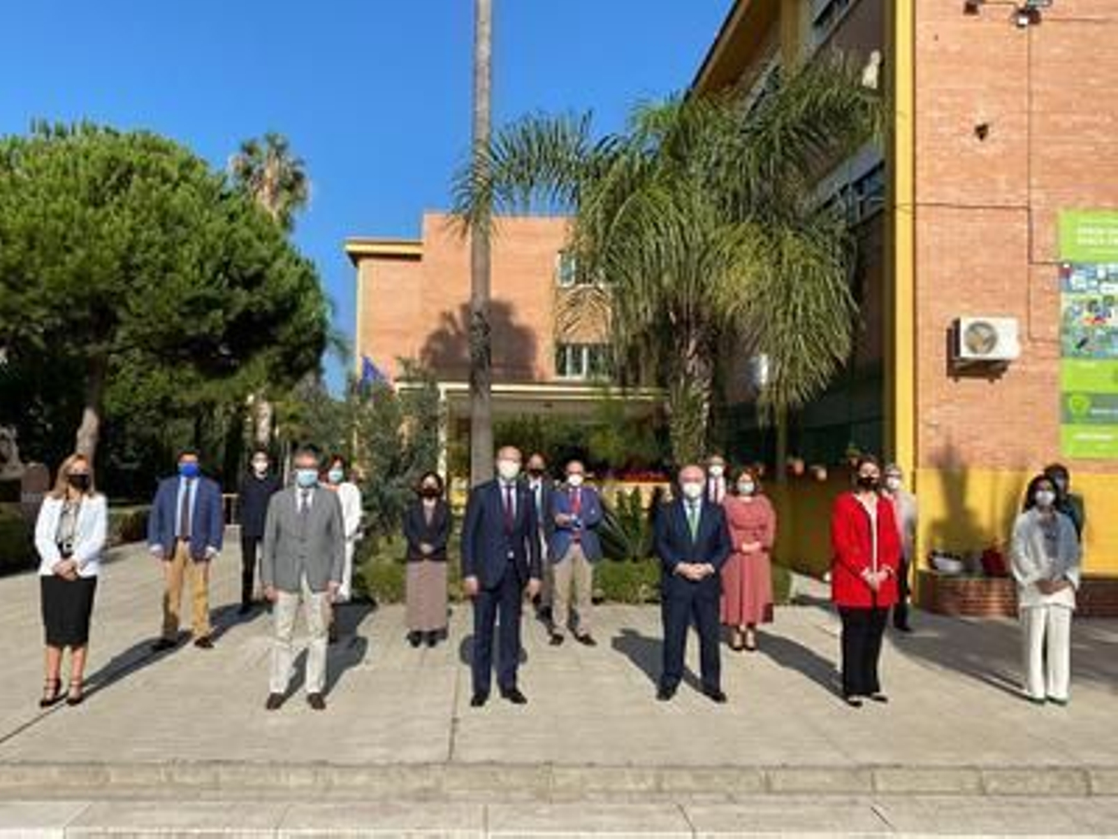 El consejero de Educación, Javier Imbroda, en el IES María Zambrano de Torre del Mar. El consejero de Educación, Javier Imbroda, en el IES María Zambrano de Torre del Mar.