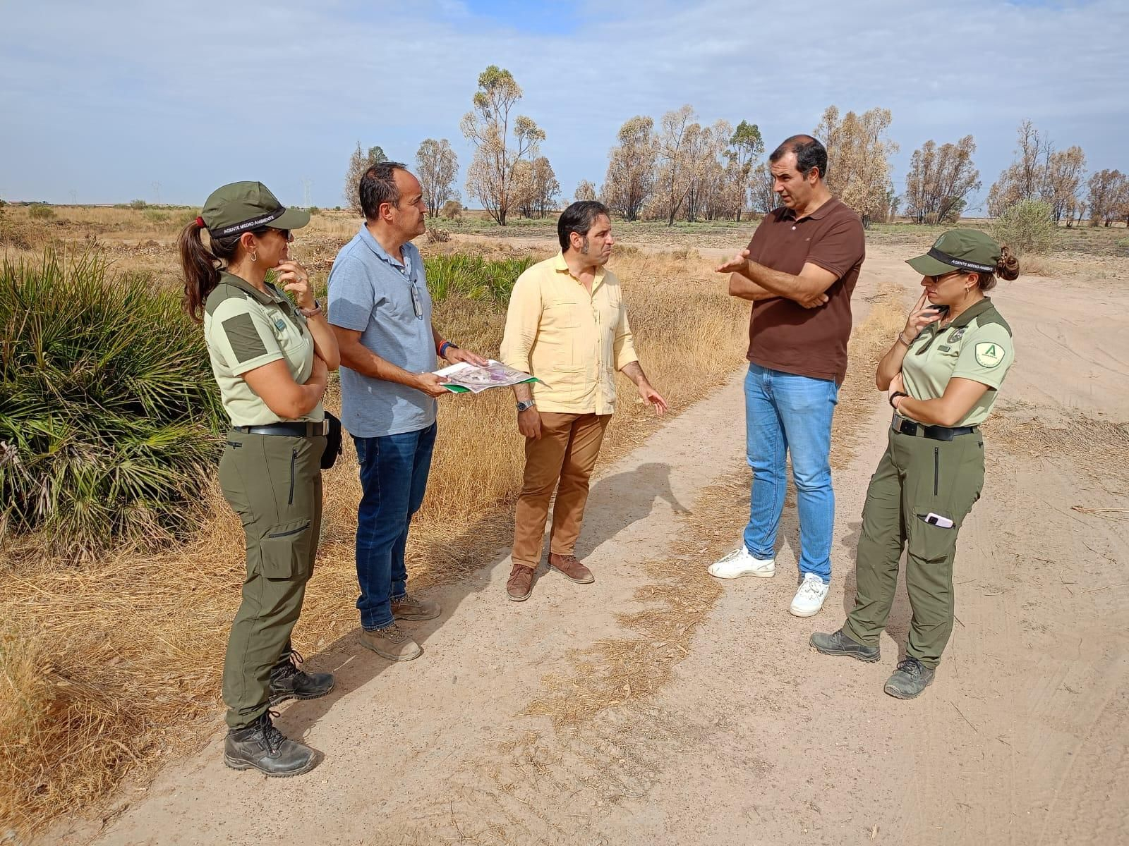 Visita institucional a Los Palmares, este viernes.