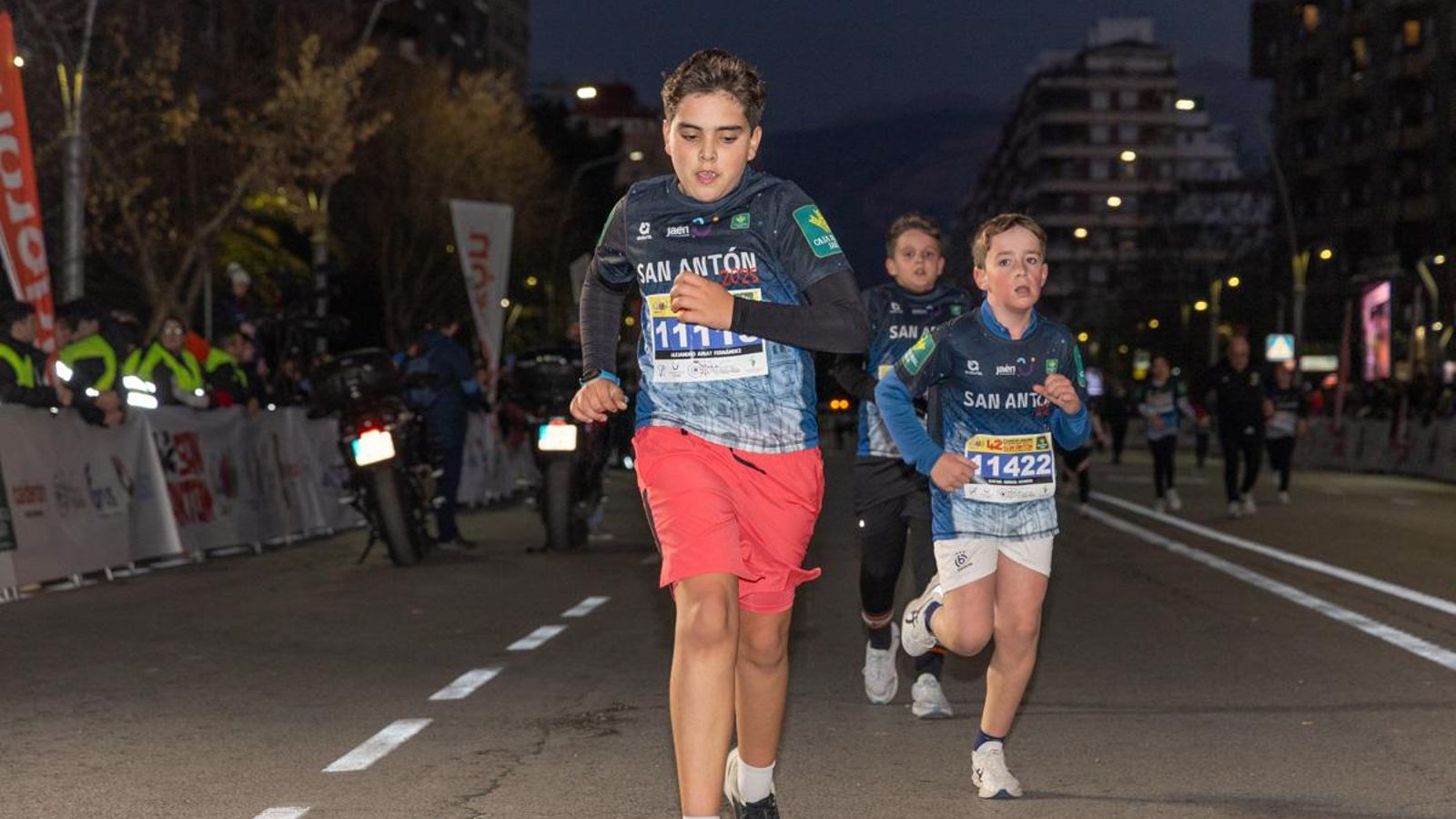 En imágenes: más de 1700 participantes en la Carrera Infantil de San Antón