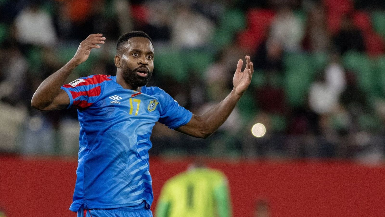 Cedric Bakambu, con la selección congoleña.